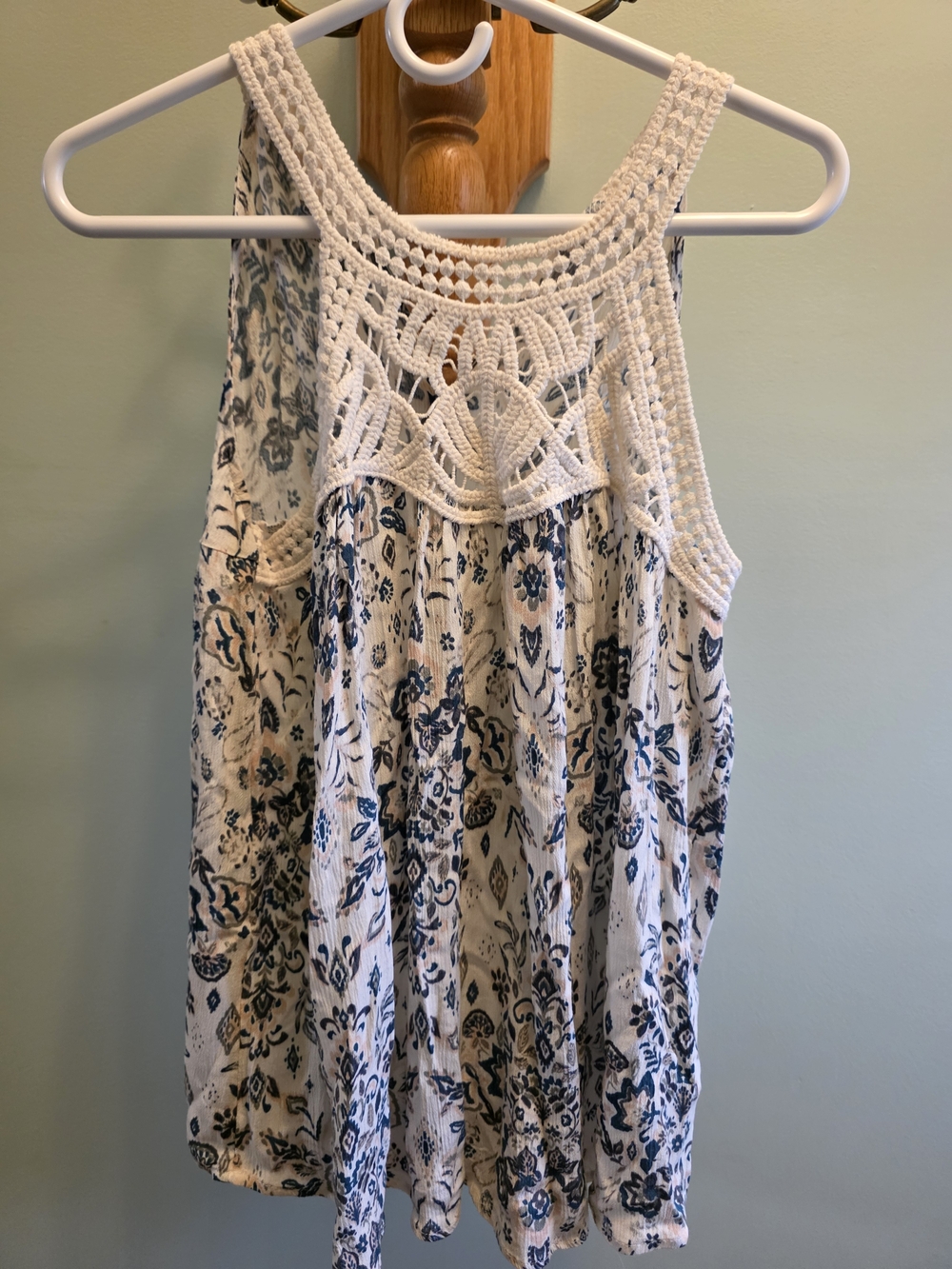 Maurices Crochet Yoke Floral Tank Top - White & Navy